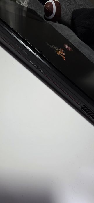 Лаптоп MSI Apache