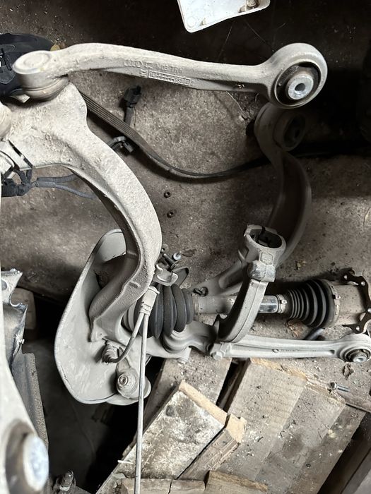 Двигател 2.0 diesel A4 B8, Варти Audi А4,парктроник, Audi A4 B8, 2014г