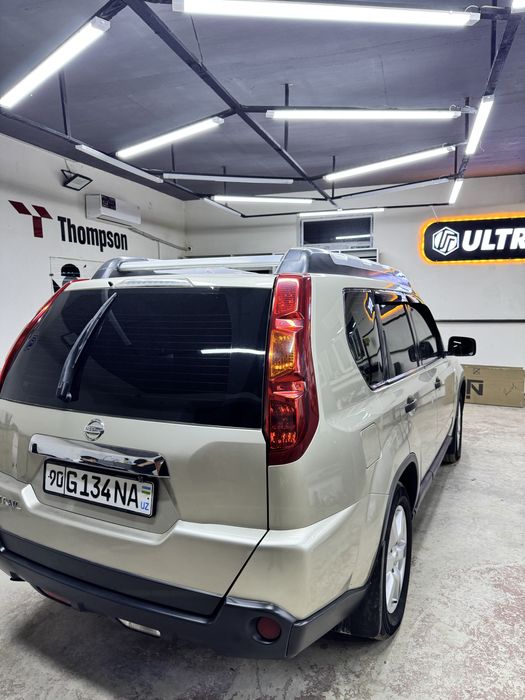 Nissan x trail sotiladi