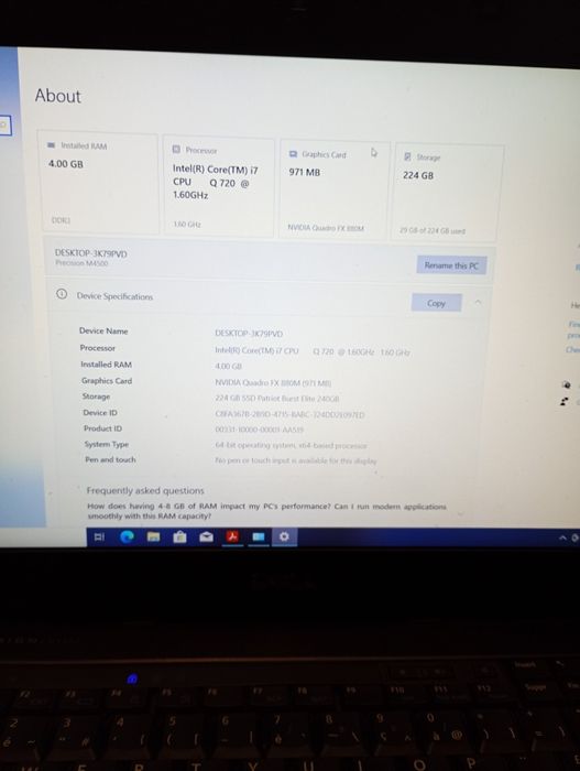 Vând laptop i7 preț 550 lei