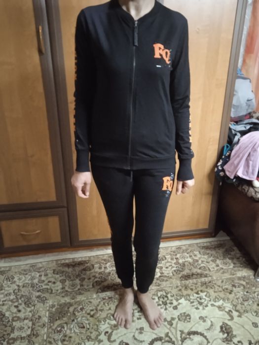 Спортивный костюм