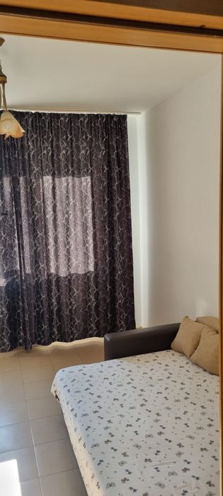 Se oferă spre închiriere garsoniera