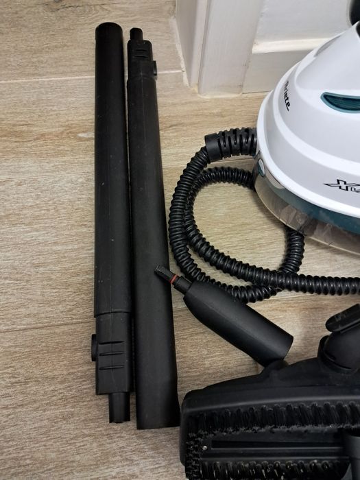 Vând aparat de curățat cu abur