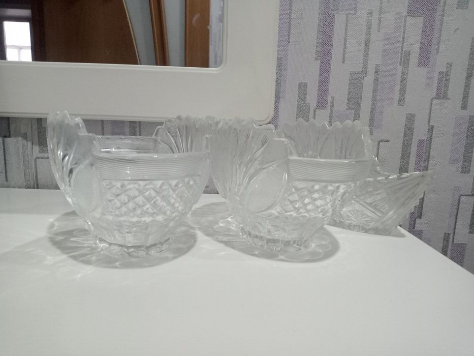Продам вазы хрустальные
