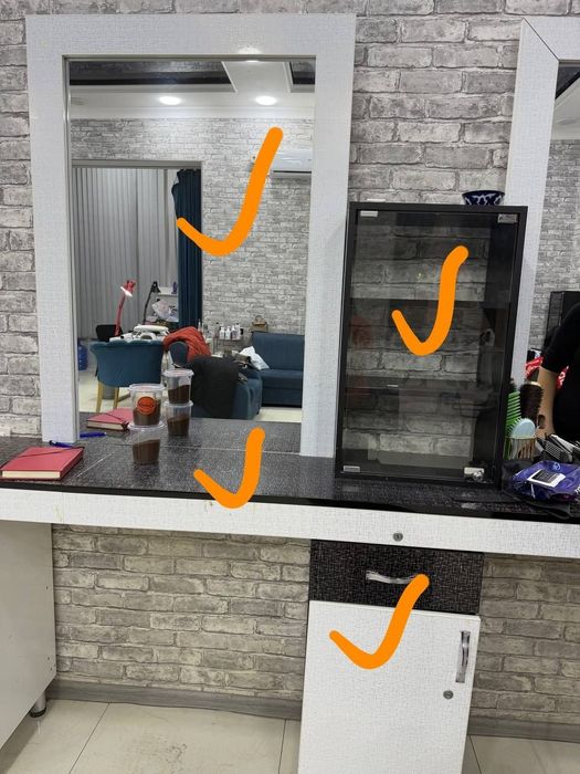 Маникюрный стол, тримо для салона красоты в комплекте сатылады.