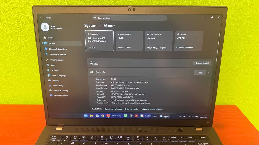 Thinkpad T14 Gen 3, core I5-1245U, 16 GB RAM, 256 GB NVME
