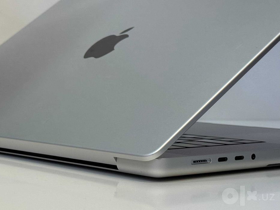 как новый MacBook Pro 16” M3 Pro/ 36Gb / 512GB Black