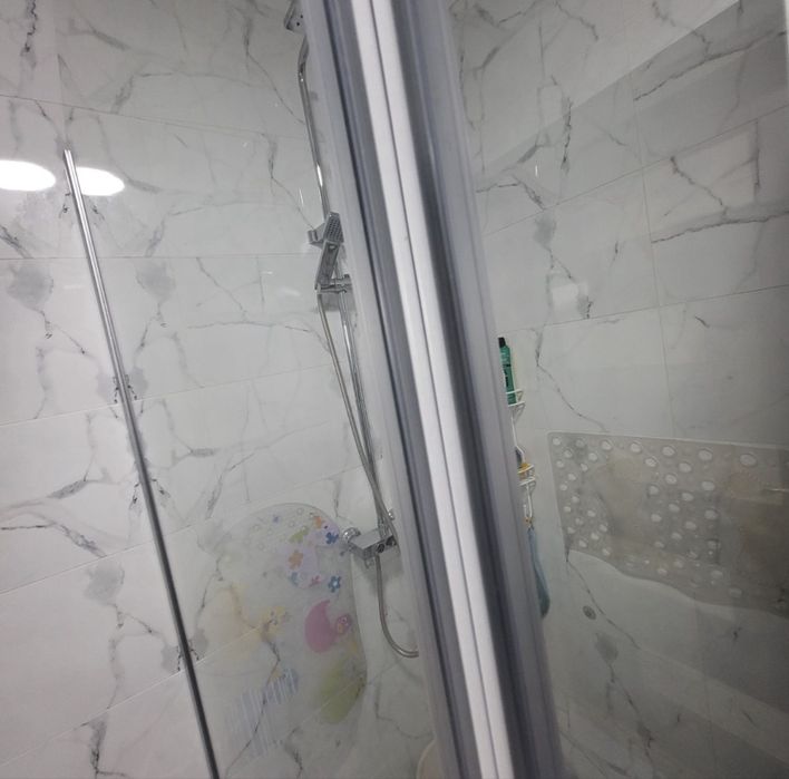 Душ әйнегі / душевая