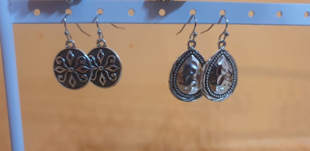 Обеци от неръждаема стомана със сребърно покритие