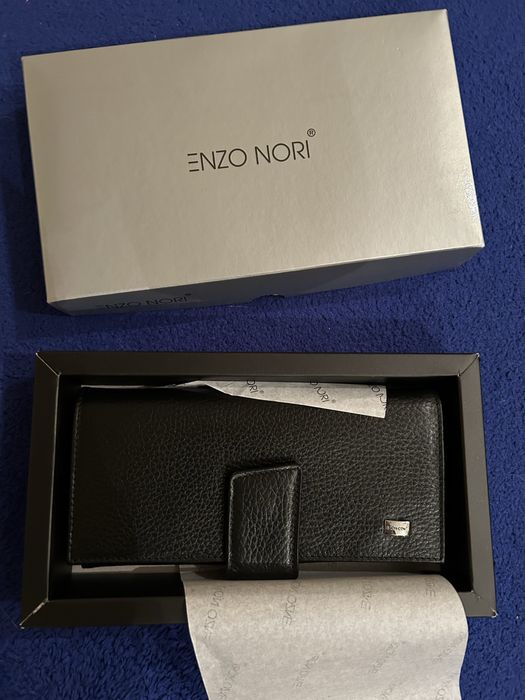 Портмоне+подарък!