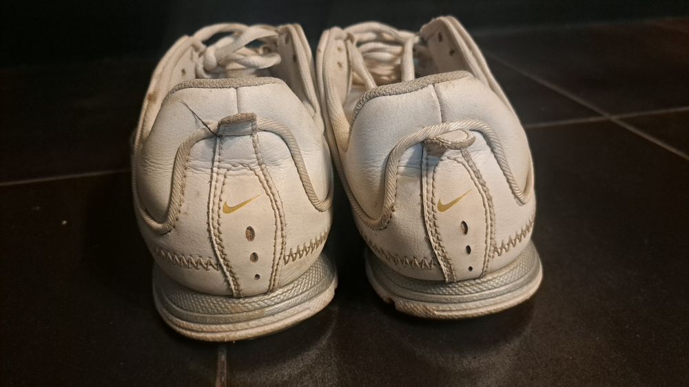 Дамски маратонки Nike 40