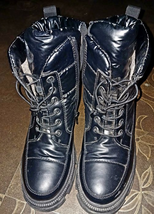 Продам ботинки срочнооо