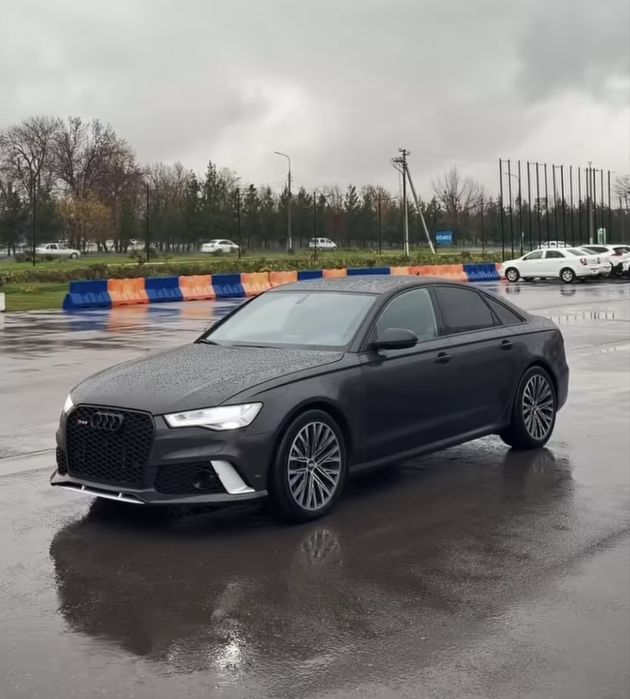 Audi A6 C7 3.0 TFSI Quattro Пневмо / Максимальная комплектация / Идеал