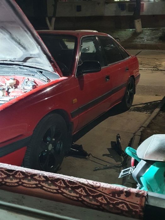 Продам mazda 626