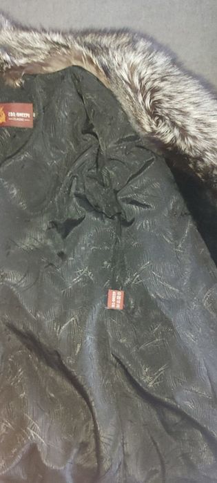 Продам шубу мутон, песец