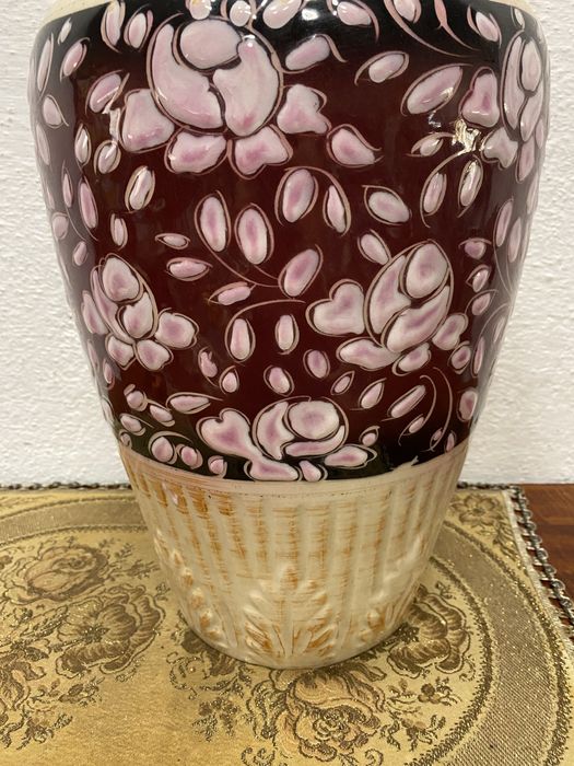 Голяма белгийска ваза от порцелан