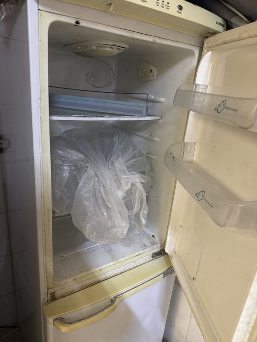 Продам холодильник рабочий