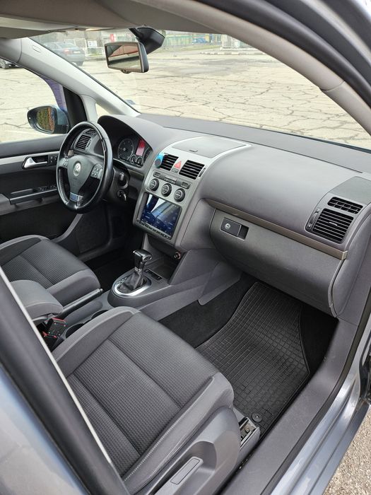 WV Touran-2.0TDI-DSG-Freestyle-146500km.-Уникат.