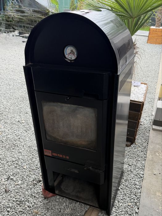 Termoșemineu Aqua plus 25 kw pe lemne