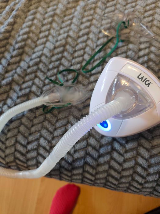 Vând aparat aerosoli laica