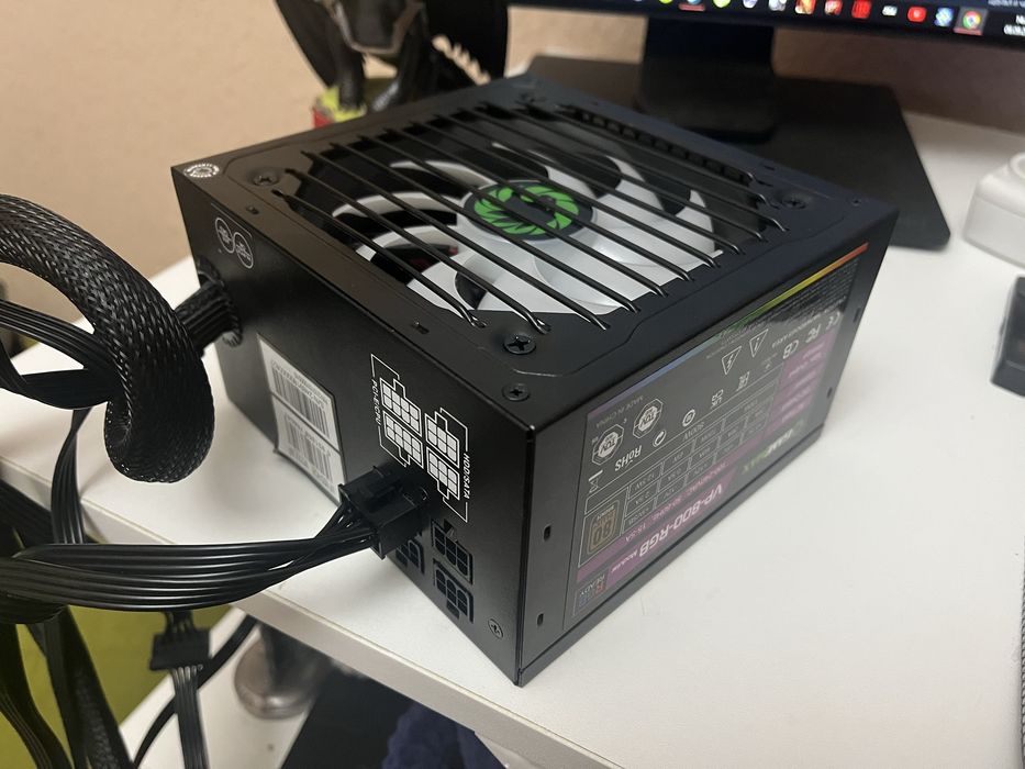 Блок питания 800w Gamemax VP-800-RGB