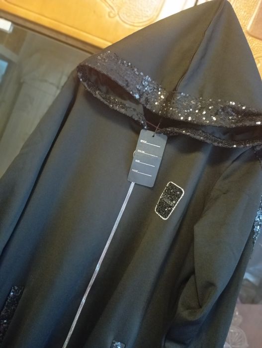 Продаётся женская одежда