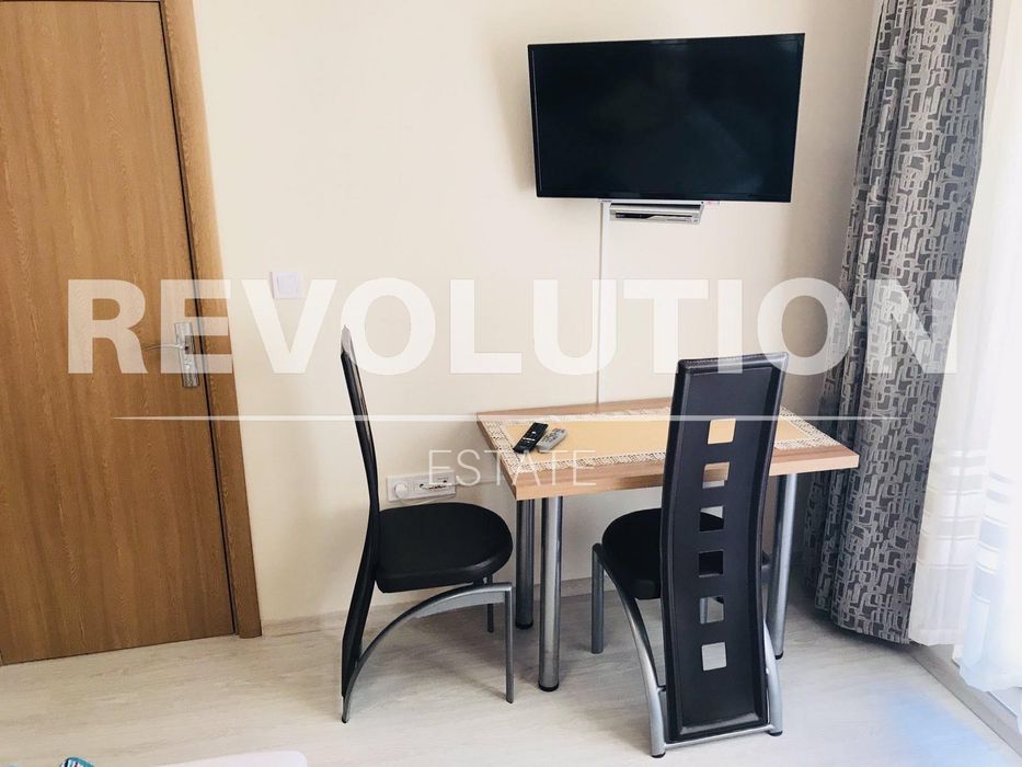 Дава се под наем Едностаен апартамент в Варна, Център - 35 кв.м за 400 € - Снимка #1