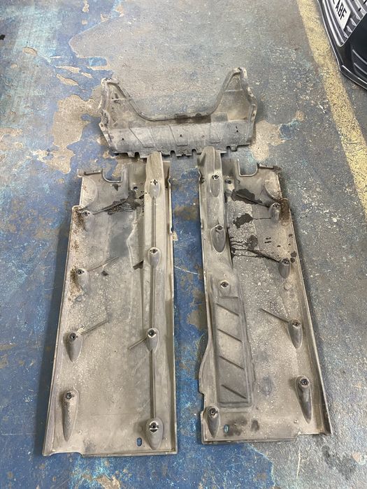 Scut motor scut lateral stanga dreapta vw passat b6 b7 cc tiguan 5n