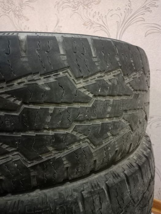 Шины б/у 3 шт.  265/70 R16