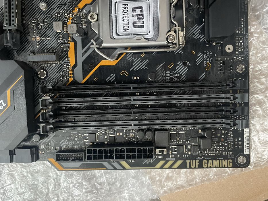 Placa de baza ASUS TUF Z390-PLUS GAMING (Wi-Fi)
