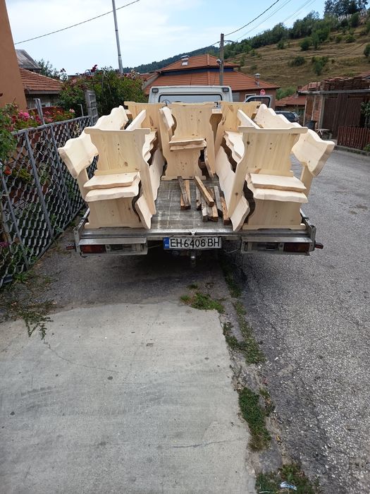 Маси и пейки с жив ръб