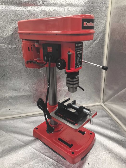 Masina gaurit coloana 1950W Kraftech cu menghina