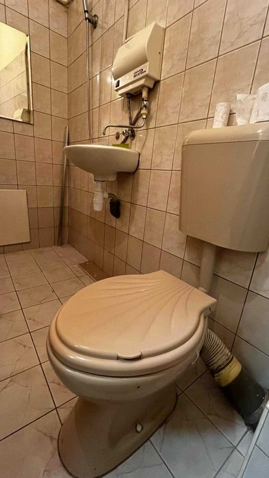 Дава се под наем  в Варна, Колхозен пазар -  кв.м за 178.5 € - Снимка #2