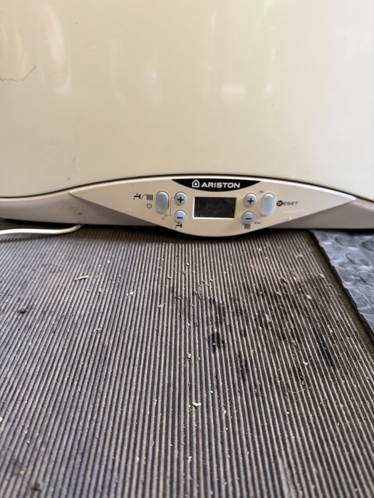 Vind centrala termica Ariston Cares Premium 24,