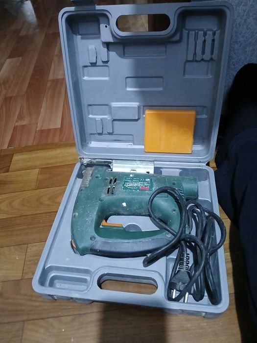 Болгарка, утюг, лобзик