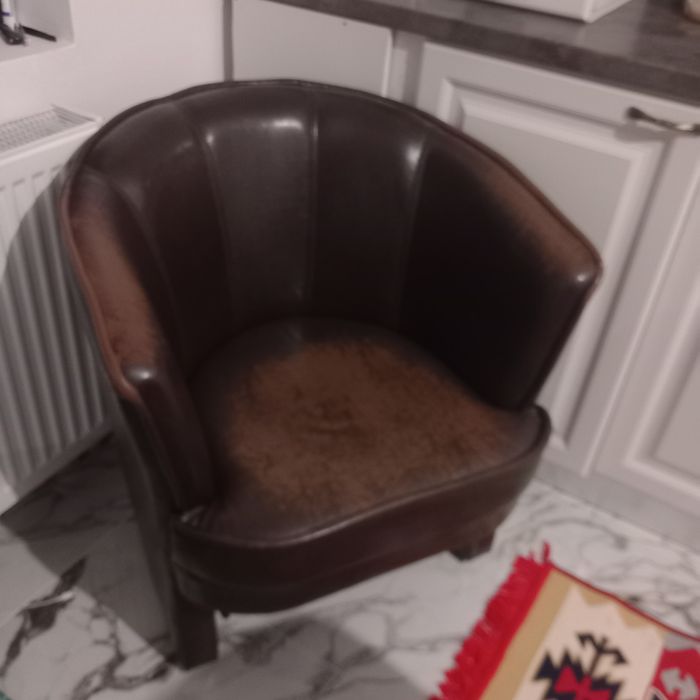 Vând 2 fotolii din piele