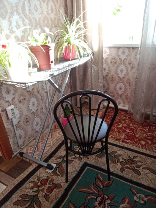 Продам 1 шт железный стул