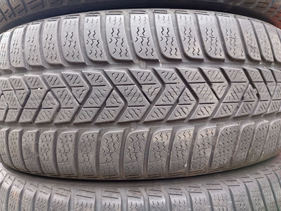 Anvelope 225/50/18 Pirelli