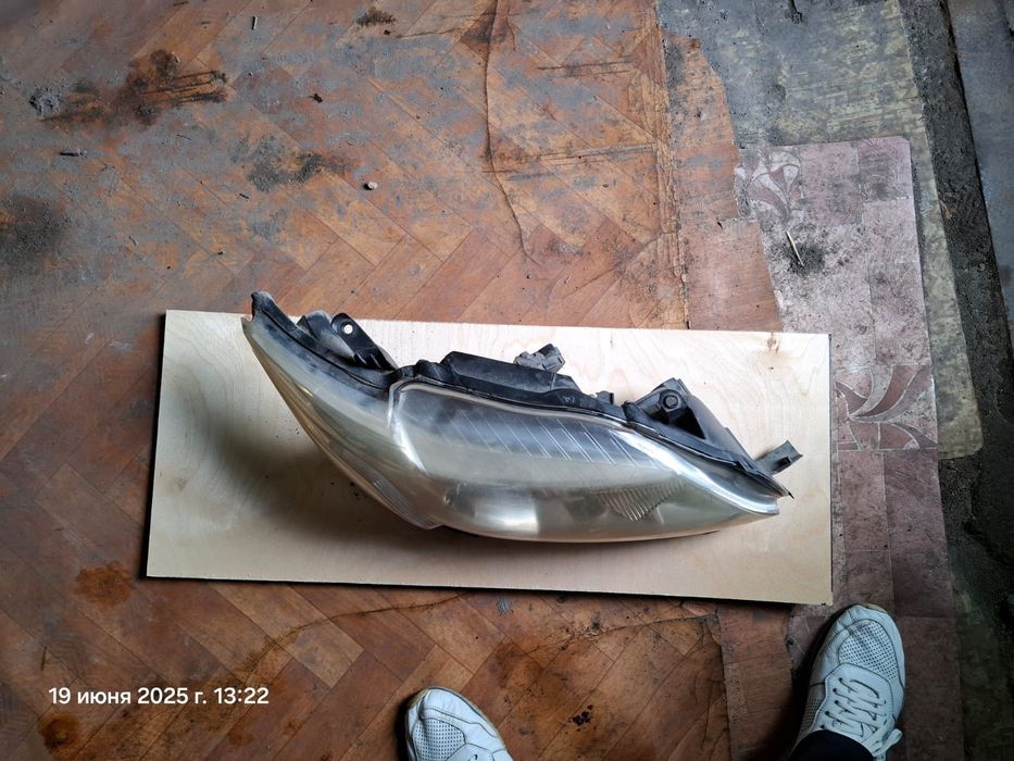 Фара правая Тойота Королла
