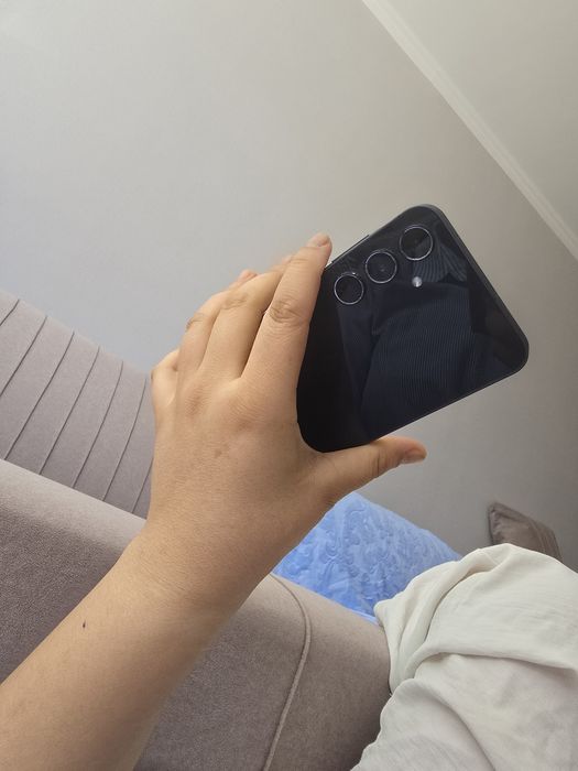 Телефон очень новое 256 гб Сама я купила за 187 666  для своего парня