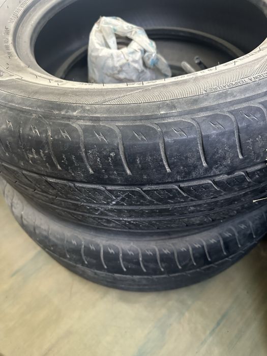 Шина покрышки автомобиля