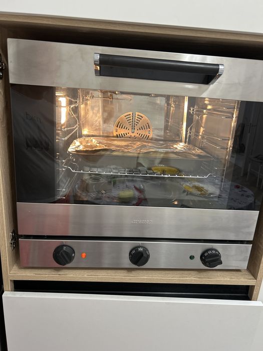 Смег Альфа 43  духовка продам