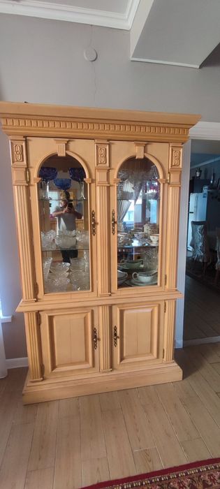 Горка гостиная комод с зеркалом