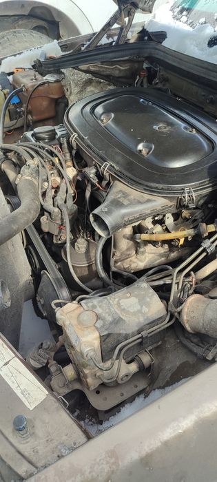 Мерседес. 600 000