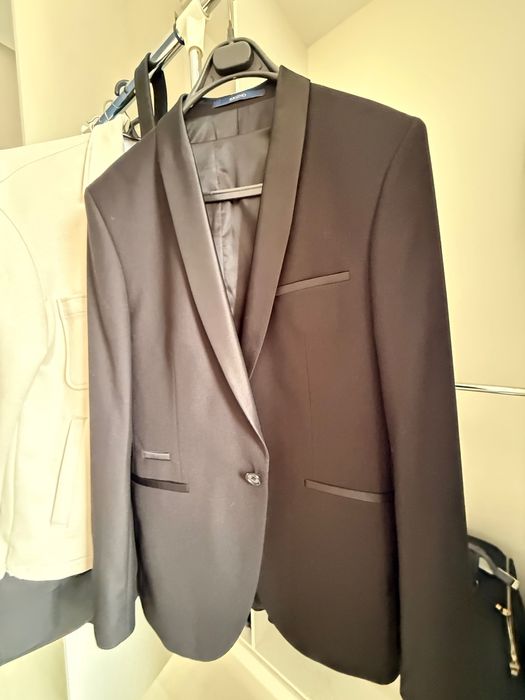 Смокинг шикарный