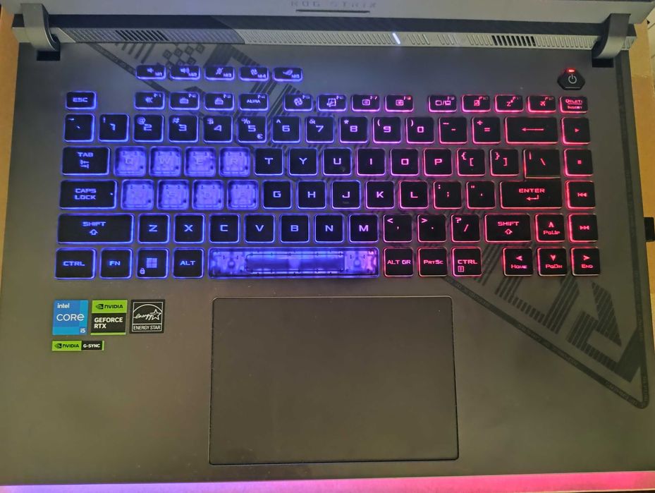 Laptop ASUS ROG Strix G16, i5-13450HX, RTX 4060 cu garantie