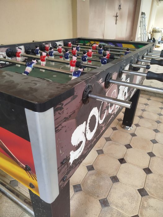 Stol futboli sotiladi