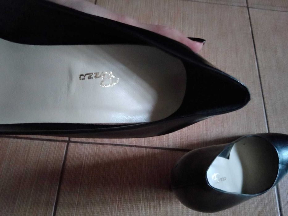 Pantofi negri  eleganti dama