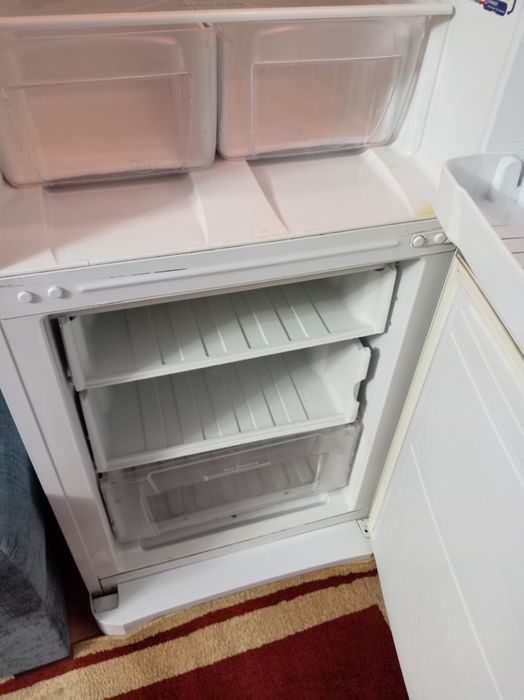 Продам холодильник б/у