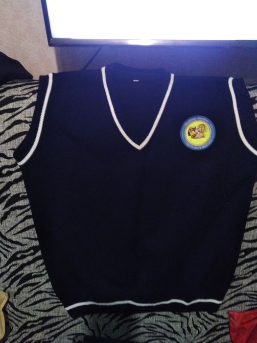 Безрукавка школьная